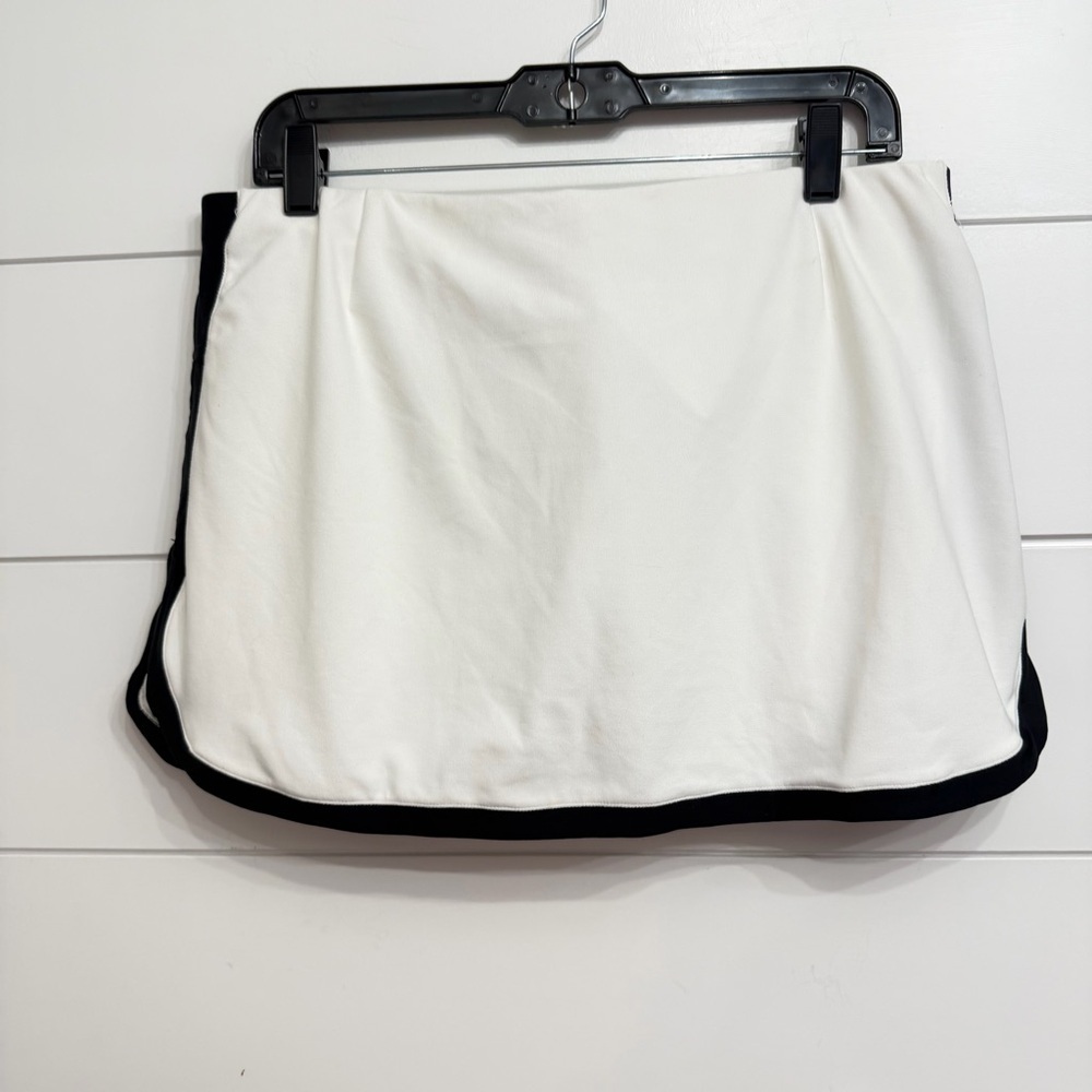 NEW Nike White Refined Border Tennis Skort Size Large 23489 - Picture 2 of 10
